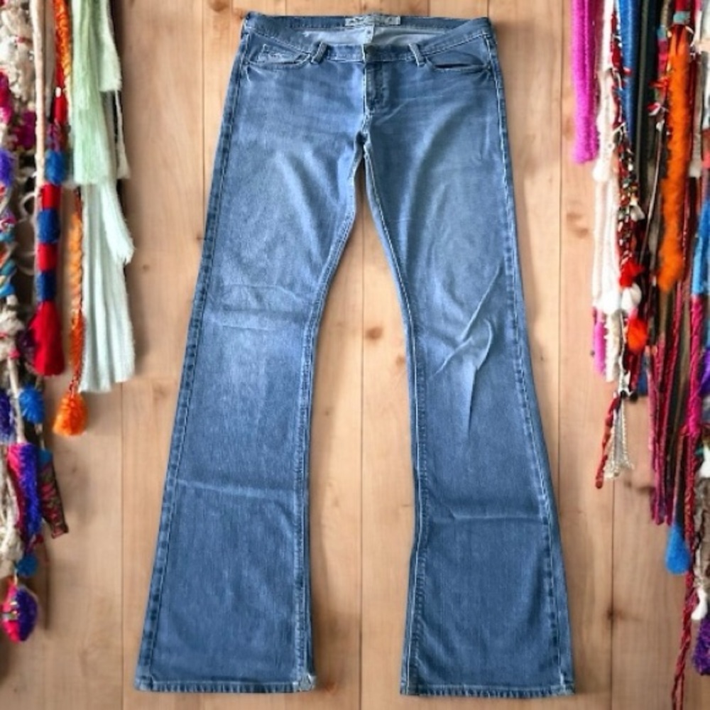 Hollister Vintage Y2K Classic Low Rise Blue Denim Flare Jeans 5/7 - Picture 2 of 11